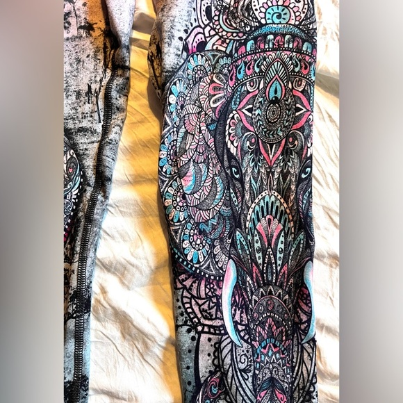 Evolution and Creation Multicolored Patterned Leggings Women’s Size Small - Picture 10 of 13